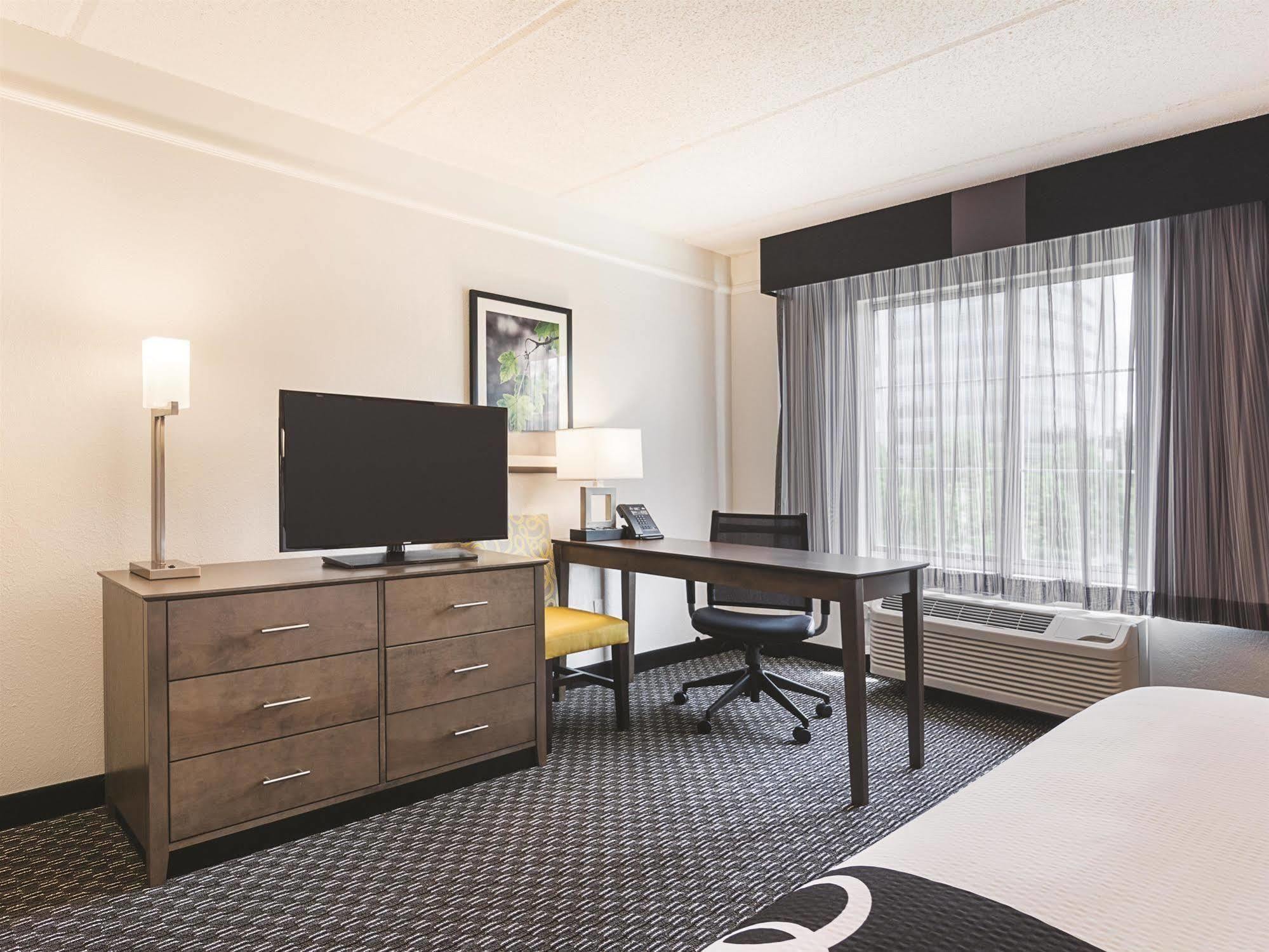 La Quinta By Wyndham Atlanta Perimeter Medical Hotel Sandy Springs Ngoại thất bức ảnh